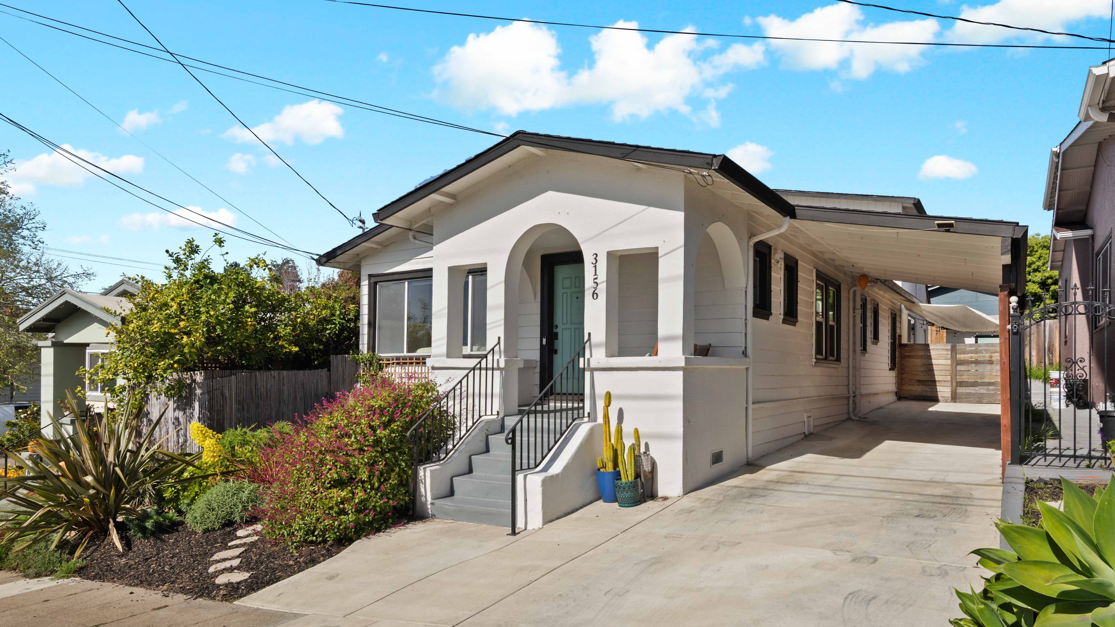 3156 Texas Street Oakland — exterior